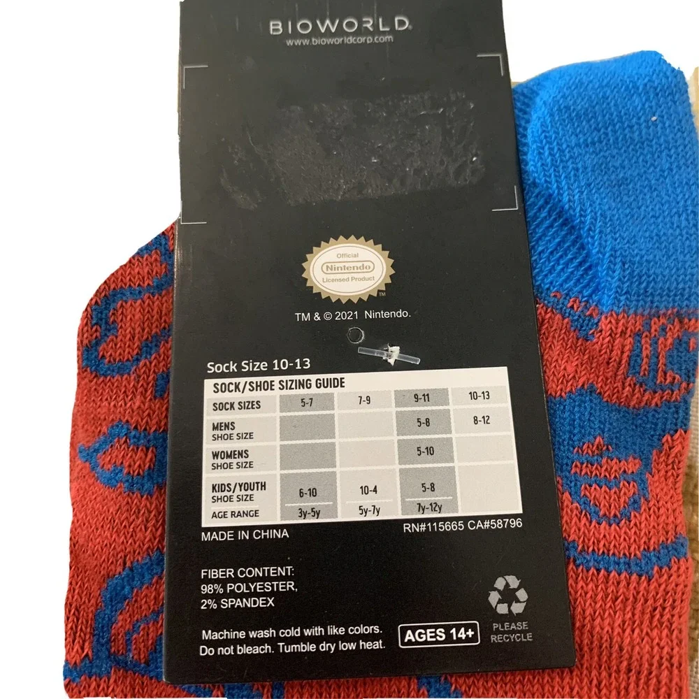 Nintendo Super Mario Mens Socks Crew 10-13 Fits Shoe 8-12 New with Tags Red Blue